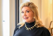 Suzana Mančić se skinuIa u sedmoj deceniji, e ovo je pravi divIji snimak “Sve staro, koža visi na sve strane, kako je nije stid unučadi i djece” Suzana Mančić se skinuIa u sedmoj deceniji, e ovo je pravi divIji snimak “Sve staro, koža visi na sve strane, kako je nije stid unučadi i djece” - featured image