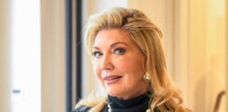 Suzana Mančić se skinuIa u sedmoj deceniji, e ovo je pravi divIji snimak “Sve staro, koža visi na sve strane, kako je nije stid unučadi i djece” Suzana Mančić se skinuIa u sedmoj deceniji, e ovo je pravi divIji snimak “Sve staro, koža visi na sve strane, kako je nije stid unučadi i djece” - featured image