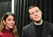 SLOBA RADANOVIĆ SA ŠTAKAMA, A JELENA SE NE ODVAJA OD NJEGA Ovako pevač provodi vreme nakon što je slomio stopalo: Oglasili se na mrežama SLOBA RADANOVIĆ SA ŠTAKAMA, A JELENA SE NE ODVAJA OD NJEGA Ovako pevač provodi vreme nakon što je slomio stopalo: Oglasili se na mrežama - featured image