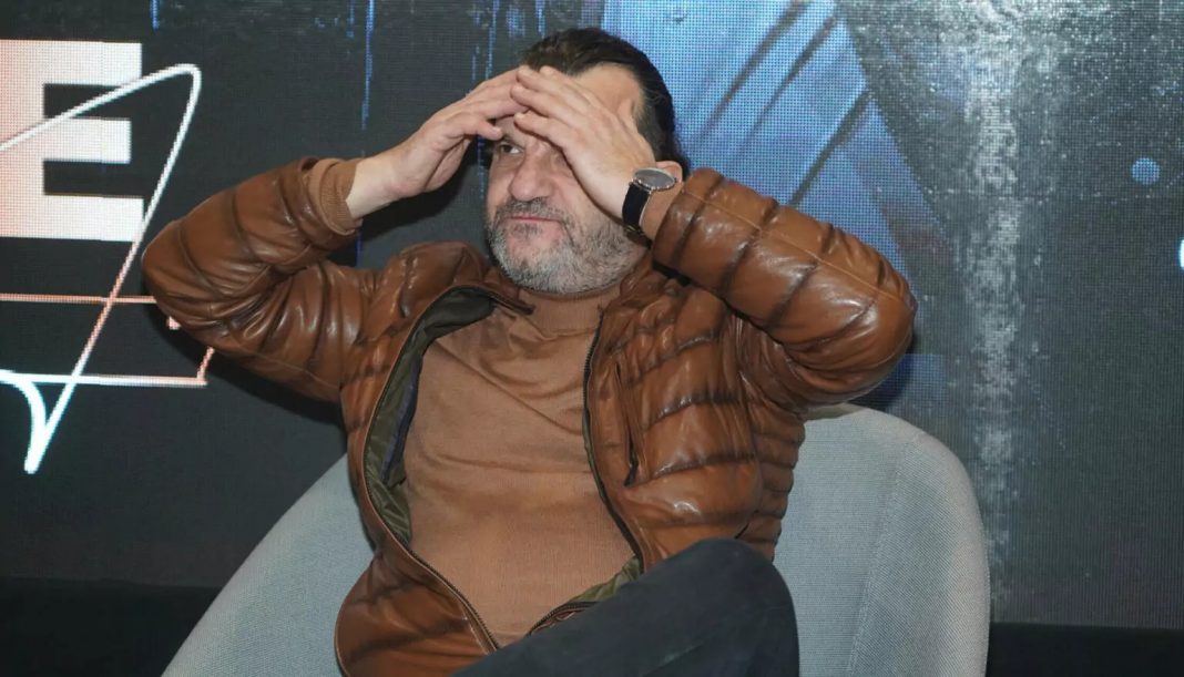 Aca Lukas: Poslije nastupa na Jahorini noćas, pokušali su da ubiju mene i mog vozača, jedva smo izvukli žive glave – DODIK SVE ORGANIZOVAO - featured image Aca Lukas: Poslije nastupa na Jahorini noćas, pokušali su da ubiju mene i mog vozača, jedva smo izvukli žive glave – DODIK SVE ORGANIZOVAO - featured image