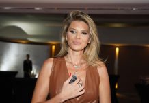 PRVE FOTOGRAFIJE MELINE DŽINOVIĆ SA NOVIM VERENIKOM Evo kako izgleda bogati biznismen (70) sa kojim uživa u ljubavi u Monaku (FOTO) PRVE FOTOGRAFIJE MELINE DŽINOVIĆ SA NOVIM VERENIKOM Evo kako izgleda bogati biznismen (70) sa kojim uživa u ljubavi u Monaku (FOTO) - featured image