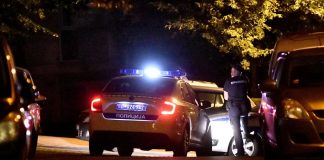 MLADIĆA (26) NA SLAVI UPUCAO UJAK! Otkriveni detalji drame: Posvađao se sa sestrićima, pa uzeo PUŠKU! MLADIĆA (26) NA SLAVI UPUCAO UJAK! Otkriveni detalji drame: Posvađao se sa sestrićima, pa uzeo PUŠKU! - featured image