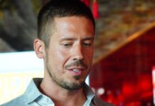 NA TUŽAN DAN U DOMU ROKVIĆA NIKOLA RASPLAKAO JAVNOST Pjevač jednom rečenicom izazvao suze NA TUŽAN DAN U DOMU ROKVIĆA NIKOLA RASPLAKAO JAVNOST Pjevač jednom rečenicom izazvao suze - featured image