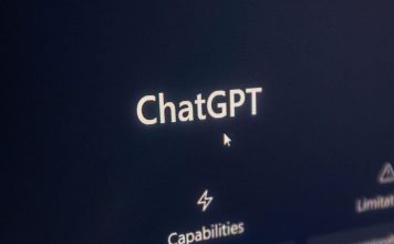 Stručnjaci upozoravaju: O ovih sedam stvari nikad ne razgovarajte s ChatGPT-om Stručnjaci upozoravaju: O ovih sedam stvari nikad ne razgovarajte s ChatGPT-om - featured image