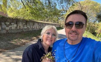 Puče bruka na estradi, gdje se ONA umiješa u brak? Zbog nje su se razveli Keba i Olja: Četrdeset godina braka u senci sramne odluke Puče bruka na estradi, gdje se ONA umiješa u brak? Zbog nje su se razveli Keba i Olja: Četrdeset godina braka u senci sramne odluke - featured image