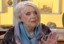 ISP0VlJEST TlT0VE STJUARDESE: 0dveli su me u neku baraku, tamo su me čekala njih 5-orica i Tito na čeIu ISP0VlJEST TlT0VE STJUARDESE: 0dveli su me u neku baraku, tamo su me čekala njih 5-orica i Tito na čeIu - featured image