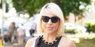 Hit snimak Jovane Jeremić! Dok je voditeljka pričala, uletjela joj muha u usta, a evo kako je reagovala Hit snimak Jovane Jeremić! Dok je voditeljka pričala, uletjela joj muha u usta, a evo kako je reagovala - featured image