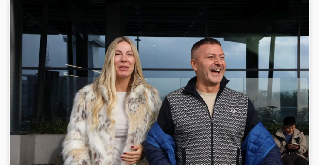 RAZVODE SE VESNA I ĐOLE ĐOGANI? Prevario je sa mladom pjevačicom, Džejlom Ramović? Poslije 20 godina ON SE ISELIO IZ STANA?! - featured image