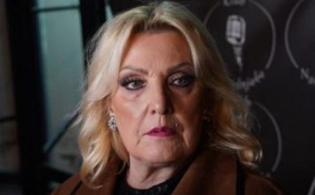 Ugasio joj se filter za uljepšavanje usred snimanja! Evo kako izgleda Snežana Đurišić bez trunke šminke – gr0b, i bolje su se k0pale, uzaaš Ugasio joj se filter za uljepšavanje usred snimanja! Evo kako izgleda Snežana Đurišić bez trunke šminke – gr0b, i bolje su se k0pale, uzaaš - featured image