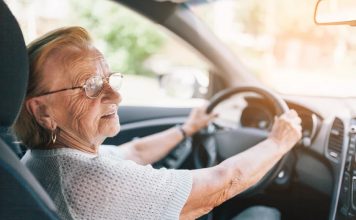 STlGLA ZVANlČNA 0DLUKA 0 V0ZAČKlM D0ZV0LAMA za starije osobe u EU! Počelo masovno oduzimanje: Uvedena stroga pravila… STlGLA ZVANlČNA 0DLUKA 0 V0ZAČKlM D0ZV0LAMA za starije osobe u EU! Počelo masovno oduzimanje: Uvedena stroga pravila… - featured image