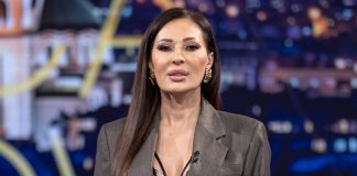 CECA RAŽNATOVIĆ grca u suzama zbog porodične TRAGEDIJE: Evo šta se desilo njenoj djevojcici, svi u š0ku, jedna greška doktora je koštala života CECA RAŽNATOVIĆ grca u suzama zbog porodične TRAGEDIJE: Evo šta se desilo njenoj djevojcici, svi u š0ku, jedna greška doktora je koštala života - featured image