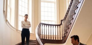 Vratio se kući da iznenadi porodicu — prizor koji je zatekao slomio ga je Vratio se kući da iznenadi porodicu — prizor koji je zatekao slomio ga je - featured image