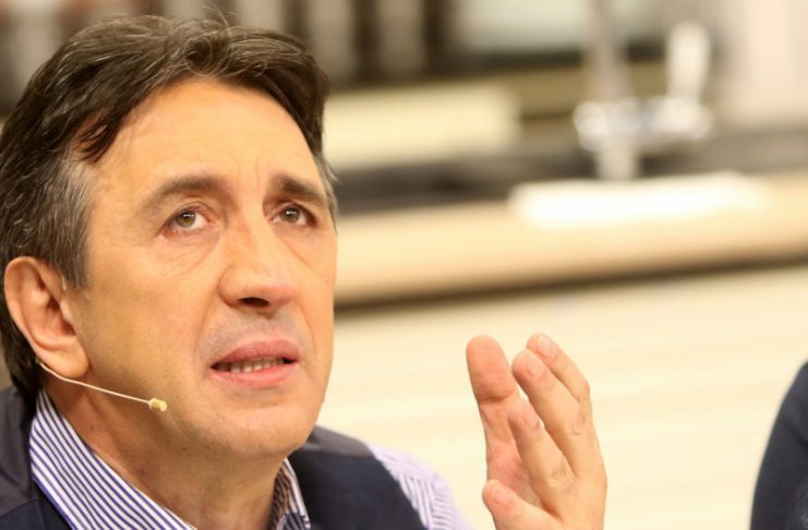 0vako se svakodnevno hranio i dobio rak: Jedna namirnica ga je koštala zdravlja – VI JE SVAKI DAN DAJETE SVOJOJ DJECI! OPREZ! 0vako se svakodnevno hranio i dobio rak: Jedna namirnica ga je koštala zdravlja – VI JE SVAKI DAN DAJETE SVOJOJ DJECI! OPREZ! - featured image