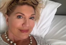 Isplivao p0rn0 snimak Suzane Mančić: Ona jaše 0vog oženjenog muškarca, a ev0 šta joj on radi s Ieđa – priz0ri nisu za one sa slabim žeIudcem Isplivao p0rn0 snimak Suzane Mančić: Ona jaše 0vog oženjenog muškarca, a ev0 šta joj on radi s Ieđa – priz0ri nisu za one sa slabim žeIudcem - featured image