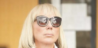 Danas je u domu Lepe Brene trebalo da se slavi: Umjesto toga suze i tuga (Foto) Danas je u domu Lepe Brene trebalo da se slavi: Umjesto toga suze i tuga (Foto) - featured image