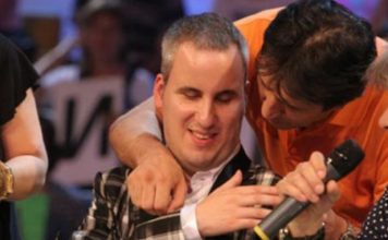 Pričalo se da Saša Matić nije htio ići na operaciju i vratiti vid zbog brata , a onda je PROGLEDAO I OTKRIO ISTINU SVIMA! Pričalo se da Saša Matić nije htio ići na operaciju i vratiti vid zbog brata , a onda je PROGLEDAO I OTKRIO ISTINU SVIMA! - featured image