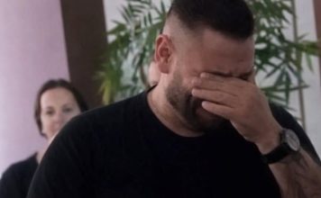 “ROĐENO MOJE…” Darko Lazić slomljen nakon pogibije brata, oglasio se riječima koje kidaju dušu i saopštio jedno! (FOTO) “ROĐENO MOJE…” Darko Lazić slomljen nakon pogibije brata, oglasio se riječima koje kidaju dušu i saopštio jedno! (FOTO) - featured image