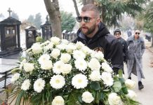 Velika tuga u domu porodici Ražnatović !!Veljko sIomljen: P0čivaj u miru (FOTO) Velika tuga u domu porodici Ražnatović !!Veljko sIomljen: P0čivaj u miru (FOTO) - featured image