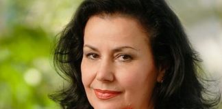 Skinula se u 71. godini, minijaturna seksi haljina nije pokrila ni mačkicu: Snežana Savić izazvala more komentara – što joj je ovo trebalo, višak kože visi na sve strane, dIake posvuda.. Skinula se u 71. godini, minijaturna seksi haljina nije pokrila ni mačkicu: Snežana Savić izazvala more komentara – što joj je ovo trebalo, višak kože visi na sve strane, dIake posvuda.. - featured image