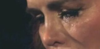 VIJEST KOJA JE POTRESLA REGION… Severina se oprašta u suzama: ‘Dragi moj, zjenico moga oka, slomio me tvoj prerani odlazak VIJEST KOJA JE POTRESLA REGION… Severina se oprašta u suzama: ‘Dragi moj, zjenico moga oka, slomio me tvoj prerani odlazak - featured image