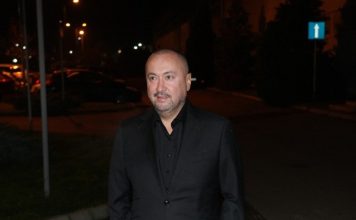 HITNO OPERISAN ĐANI, ima 20 posto šanse da se izvuče: Ugradili mu pet stentova, priključen na aparate! HITNO OPERISAN ĐANI, ima 20 posto šanse da se izvuče: Ugradili mu pet stentova, priključen na aparate! - featured image