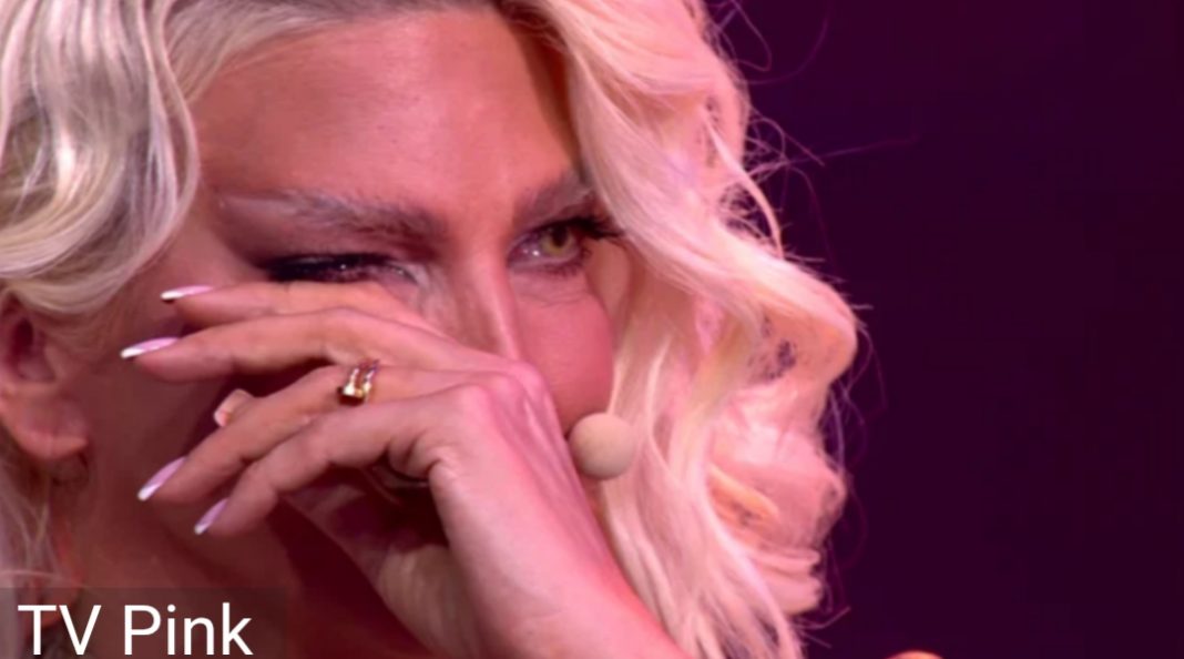 KARLEUŠA GRCA U SUZAMA ZBOG UBISTVA! Ne može da dođe sebi: Pa Bog me kažnjava, dio srca mi je ubijen - featured image