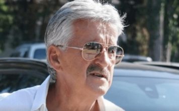 Dama kakva se ne viđa na ulicama Beograda: Ovo je žena Dragana Stojkovića Bosanca, zbog jednog detalja komentari pljušte (Foto) Dama kakva se ne viđa na ulicama Beograda: Ovo je žena Dragana Stojkovića Bosanca, zbog jednog detalja komentari pljušte (Foto) - featured image