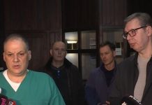 VUČIĆ POSETIO DAČIĆA U KLINIČKOM CENTRU: Predsednik se obratio javnosti, ostalo mu je još 48 sati VUČIĆ POSETIO DAČIĆA U KLINIČKOM CENTRU: Predsednik se obratio javnosti, ostalo mu je još 48 sati - featured image