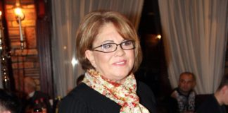 Nekad bila kraljica narodne muzike, svi je voljeli: Evo šta joj se desilo, prava tragedija Nekad bila kraljica narodne muzike, svi je voljeli: Evo šta joj se desilo, prava tragedija - featured image