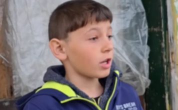 “Mama mi je umrla, a tata me nije prihvatio”: Nikolina priča će vas dovesti do suza (VIDEO) “Mama mi je umrla, a tata me nije prihvatio”: Nikolina priča će vas dovesti do suza (VIDEO) - featured image