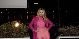 “DA BI NEKO BIO MOJ PRIJATELJ, MORA DA LEGNE SA MNOM” Šok priznanje Rade Manojlović, a evo šta je rekla za Milana Stankovića "DA BI NEKO BIO MOJ PRIJATELJ, MORA DA LEGNE SA MNOM" Šok priznanje Rade Manojlović, a evo šta je rekla za Milana Stankovića - featured image