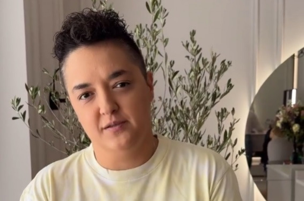 NIKO NE VJERUJE DA JE TO ON?! SVI GA ZNATE!! Marija Šerifović otkrila: On je otac mog djeteta, imamo sad veliki problem, počeo je da nas uhodi, želi da dijelimo starateljstvo.. - featured image NIKO NE VJERUJE DA JE TO ON?! SVI GA ZNATE!! Marija Šerifović otkrila: On je otac mog djeteta, imamo sad veliki problem, počeo je da nas uhodi, želi da dijelimo starateljstvo.. - featured image