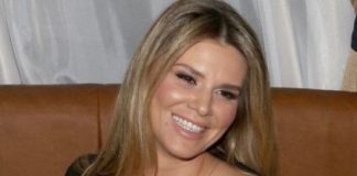 “JA SAM IZUZETNO PROFITIRALA U ŽIVOTU” Melina šokirala mnoge svojom izjavom kad su u pitanju razlike u godinama: Nisam morala da prolazim put do uspeha… "JA SAM IZUZETNO PROFITIRALA U ŽIVOTU" Melina šokirala mnoge svojom izjavom kad su u pitanju razlike u godinama: Nisam morala da prolazim put do uspeha... - content image