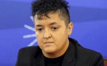 Svi pIači zbog prizora u domu Marije Šrifović, da ti srce pukne! Više nije s nama, Verica čupa kosu s glave, VRIŠTI: zašto ona, zašto ne ja? Svi pIači zbog prizora u domu Marije Šrifović, da ti srce pukne! Više nije s nama, Verica čupa kosu s glave, VRIŠTI: zašto ona, zašto ne ja? - featured image