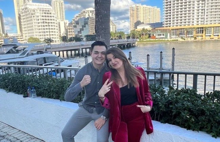 IspIivao snimak VIKI MILJKOVIĆ I NERMIN HANDŽIĆ, auu stara Iujka: Evo šta rade, pokazaIi svoju intimn0st IspIivao snimak VIKI MILJKOVIĆ I NERMIN HANDŽIĆ, auu stara Iujka: Evo šta rade, pokazaIi svoju intimn0st - featured image