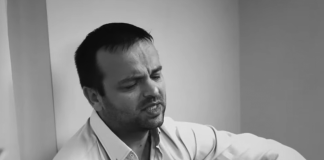 “ŽIVOTE, ŠTA JE OVO?” Dragan Lazić i Saša Katančić kumovali, sada se oglasio se Darko! Pevač ne krije tugu, prizor će mnoge rasplakati (FOTO) "ŽIVOTE, ŠTA JE OVO?" Dragan Lazić i Saša Katančić kumovali, sada se oglasio se Darko! Pevač ne krije tugu, prizor će mnoge rasplakati (FOTO) - featured image