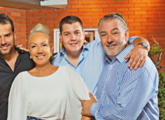 Kućna pomoćnica Živojinovića se povjerila prijateljima, iznijela prljav veš: Svi kažu Brena zvijezda, a ona se ovako ponaša Kućna pomoćnica Živojinovića se povjerila prijateljima, iznijela prljav veš: Svi kažu Brena zvijezda, a ona se ovako ponaša - featured image