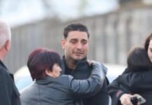 “ROĐENO MOJE, SRCE ĆE MI PUĆI” Darkova mati rasplakao narod objavom, zar i on nakon brata “ROĐENO MOJE, SRCE ĆE MI PUĆI” Darkova mati rasplakao narod objavom, zar i on nakon brata - featured image