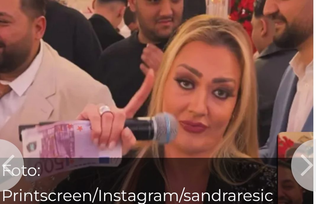 Oglasio se Miroslav Ilić zbog afere sa Sandrom Rešić: “Dotična mi duguje 45.000 evra, njenoj majci sam isto stavljao red0vno…” - featured image Oglasio se Miroslav Ilić zbog afere sa Sandrom Rešić: “Dotična mi duguje 45.000 evra, njenoj majci sam isto stavljao red0vno…” - featured image