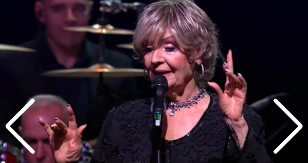 PRVA SLIKA ZORICE BRUNCLIK NAKON OPERACIJE Povukla se iz javnosti, svi zabrinuti za nju, a evo kako sada izgleda (Foto) - featured image