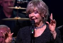 PRVA SLIKA ZORICE BRUNCLIK NAKON OPERACIJE Povukla se iz javnosti, svi zabrinuti za nju, a evo kako sada izgleda (Foto) PRVA SLIKA ZORICE BRUNCLIK NAKON OPERACIJE Povukla se iz javnosti, svi zabrinuti za nju, a evo kako sada izgleda (Foto) - featured image