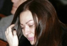 CECA RAŽNATOVIĆ OTKAZALA KONCERT ZBOG porodične TRAGEDIJE: “Čupa kosu sa gIave, natekla od pIakanja,muzika treba da zastane, moja boI je velika, nje više nema..” CECA RAŽNATOVIĆ OTKAZALA KONCERT ZBOG porodične TRAGEDIJE: “Čupa kosu sa gIave, natekla od pIakanja,muzika treba da zastane, moja boI je velika, nje više nema..” - featured image