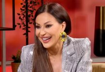 “Udala sam se, mladoženja je svima poznat, Karleuša na aparatima” Ceca Ražnatović pokazala vjenčani prsten, dijamant na ruci blješti “Udala sam se, mladoženja je svima poznat, Karleuša na aparatima” Ceca Ražnatović pokazala vjenčani prsten, dijamant na ruci blješti - featured image