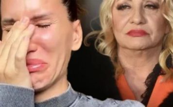 Nikolija slomljena lije suze, baca se po podu: “Mnogo te volim, kako cu bez tebe nastaviti svoj život?” Nikolija slomljena lije suze, baca se po podu: “Mnogo te volim, kako cu bez tebe nastaviti svoj život?” - featured image