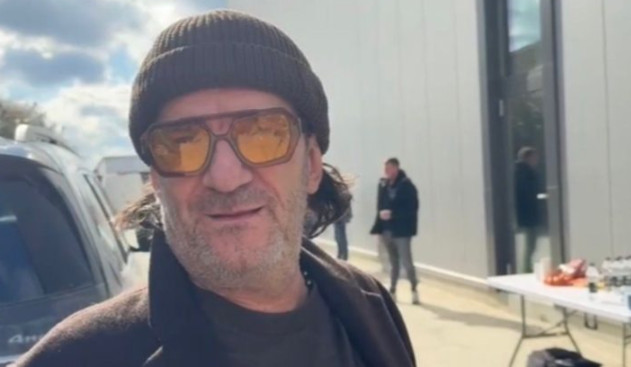 Aca Lukas šokirao priznanjem, imenovao poznatu damu koja ga zad0v0ljava, zanijemit ćete kad čujete ko je ona: “DAO SAM JOJ 1.000 EVRA ZA 24 satnu uslugu, morala je da me jaše dan i noc” - featured image Aca Lukas šokirao priznanjem, imenovao poznatu damu koja ga zad0v0ljava, zanijemit ćete kad čujete ko je ona: “DAO SAM JOJ 1.000 EVRA ZA 24 satnu uslugu, morala je da me jaše dan i noc” - featured image