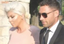 Konačno krenuo dalje a sad je pokazao RASNU plavušu, ovo muškarčina sad pl0di, muško dijete da mu rodi: Prvo pojavljivanje Karleušinog muža s novom ženom Konačno krenuo dalje a sad je pokazao RASNU plavušu, ovo muškarčina sad pl0di, muško dijete da mu rodi: Prvo pojavljivanje Karleušinog muža s novom ženom - featured image