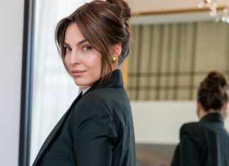 PRVE SLIKE DUŠKA I ĐŽEJLE ZAJEDNO u zagrljaju!!!Par blista od sreće!!NE ŽELE VIŠE NIŠA DA KRIJU!!!Atina KIPTI od ljubomore PRVE SLIKE DUŠKA I ĐŽEJLE ZAJEDNO u zagrljaju!!!Par blista od sreće!!NE ŽELE VIŠE NIŠA DA KRIJU!!!Atina KIPTI od ljubomore - featured image