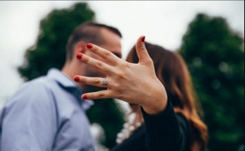 MUSLIMANKA SAM I UDALA SAM SE ZA SRBINA: Život joj je postao nalik PAKLU, a sve zbog ovoga! MUSLIMANKA SAM I UDALA SAM SE ZA SRBINA: Život joj je postao nalik PAKLU, a sve zbog ovoga! - featured image