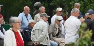 Važno za 67.000 penzionera, neki bi mogli da ostanu bez penzije: Moraju da podnesu važan dokument do 30.04. Važno za 67.000 penzionera, neki bi mogli da ostanu bez penzije: Moraju da podnesu važan dokument do 30.04. - featured image