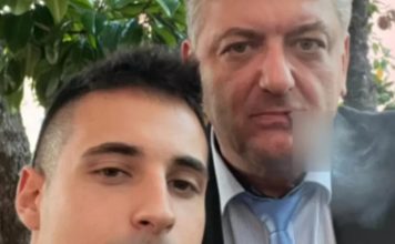 TONI OTVORIO VRATA LUKSUZNOG DOMA: Iselio se iz dvorca poslije razvoda od Dragane, pa ovdje sagradio raj, a društvo mu pravi naša popularna pjevačica pripremite se za šok TONI OTVORIO VRATA LUKSUZNOG DOMA: Iselio se iz dvorca poslije razvoda od Dragane, pa ovdje sagradio raj, a društvo mu pravi naša popularna pjevačica pripremite se za šok - featured image